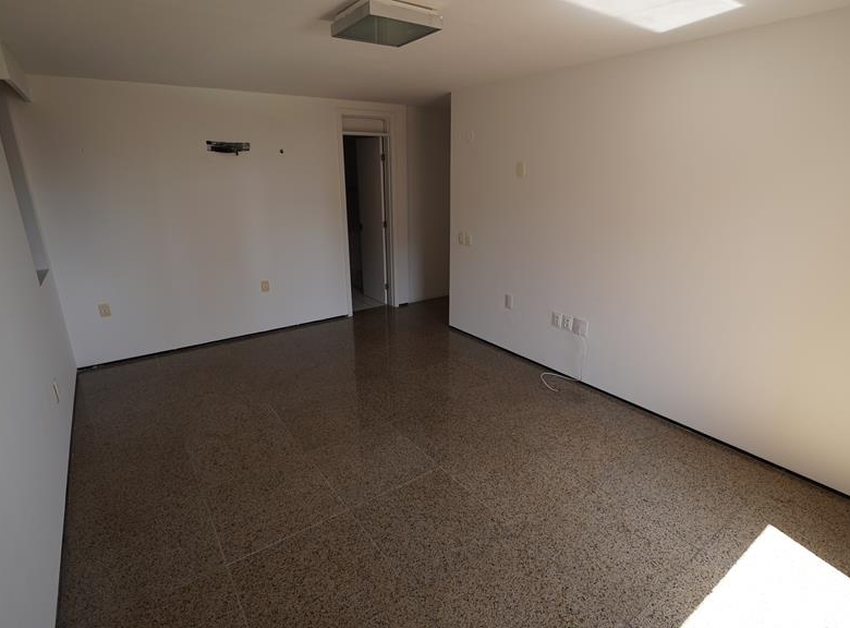 Apartamento à venda no Meireles com 253 m², 3 suítes e 4 vagas – Edifício Porto Fino