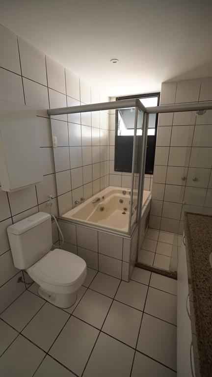 Apartamento à venda no Meireles com 253 m², 3 suítes e 4 vagas – Edifício Porto Fino