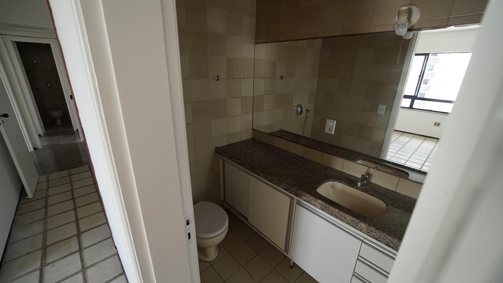 Apartamento à venda no Edifício Liverpool com 152 m², 3 suítes e 3 vagas – Fortaleza/CE