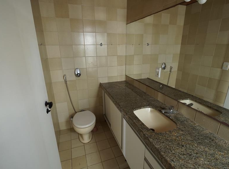 Apartamento à venda no Edifício Liverpool com 152 m², 3 suítes e 3 vagas – Fortaleza/CE