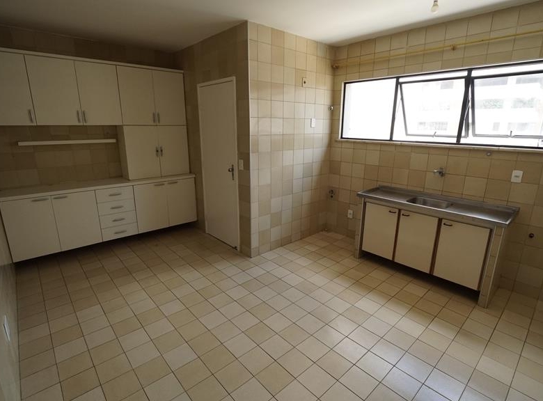 Apartamento à venda no Edifício Liverpool com 152 m², 3 suítes e 3 vagas – Fortaleza/CE