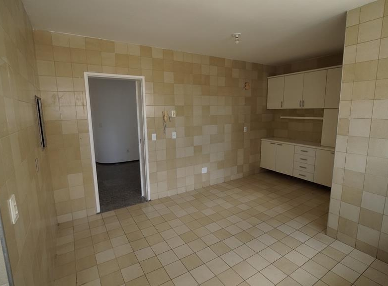 Apartamento à venda no Edifício Liverpool com 152 m², 3 suítes e 3 vagas – Fortaleza/CE