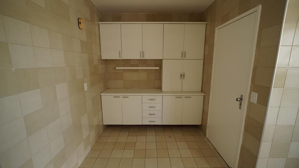 Apartamento à venda no Edifício Liverpool com 152 m², 3 suítes e 3 vagas – Fortaleza/CE