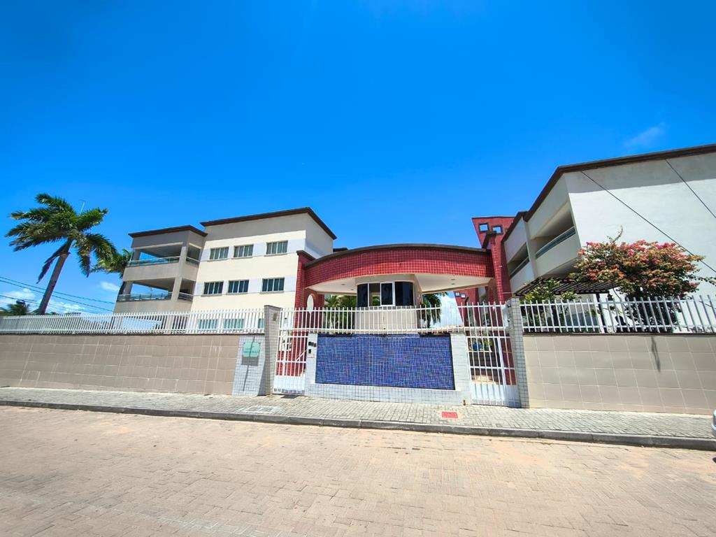 Apartamento à Venda com Varanda Gourmet no Porto das Dunas – 85m²