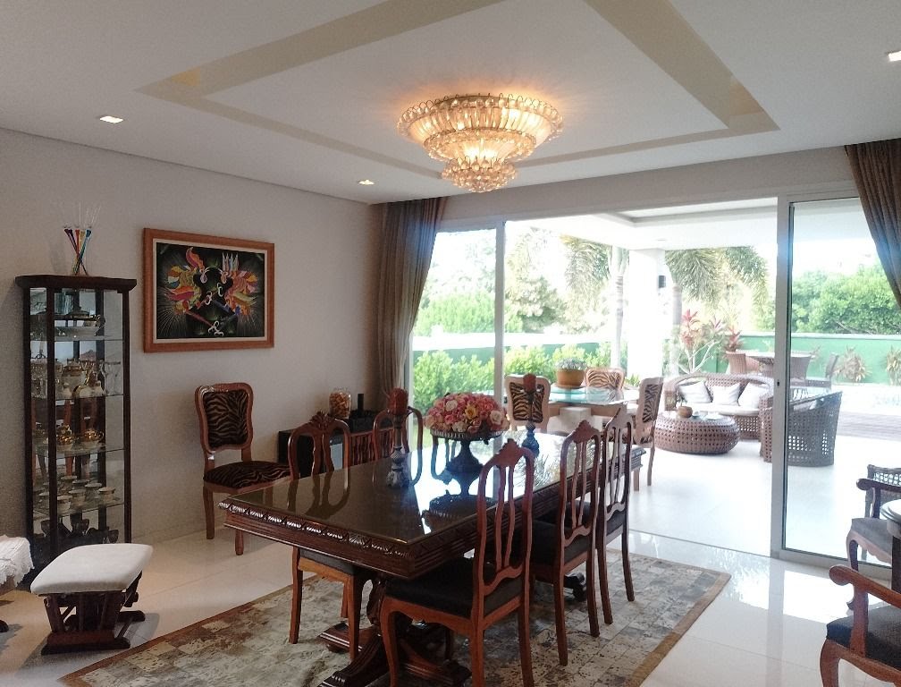 Casa à venda no Alphaville Fortaleza com 390 m², 5 suítes e 4 vagas – Eusébio/CE